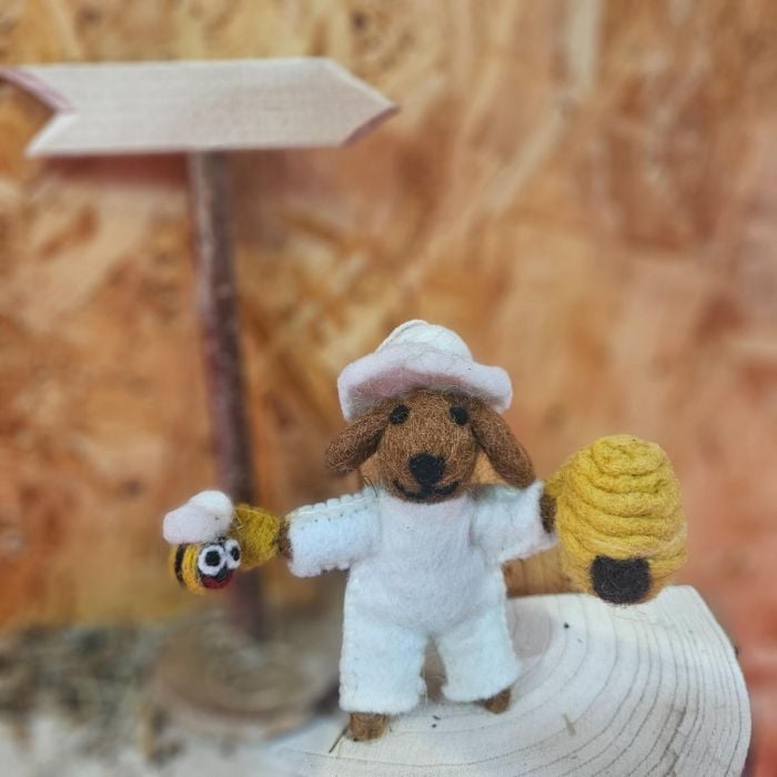 Felt So Good Handmade Felt Bumble The Bee Keeper Hanging Decoration