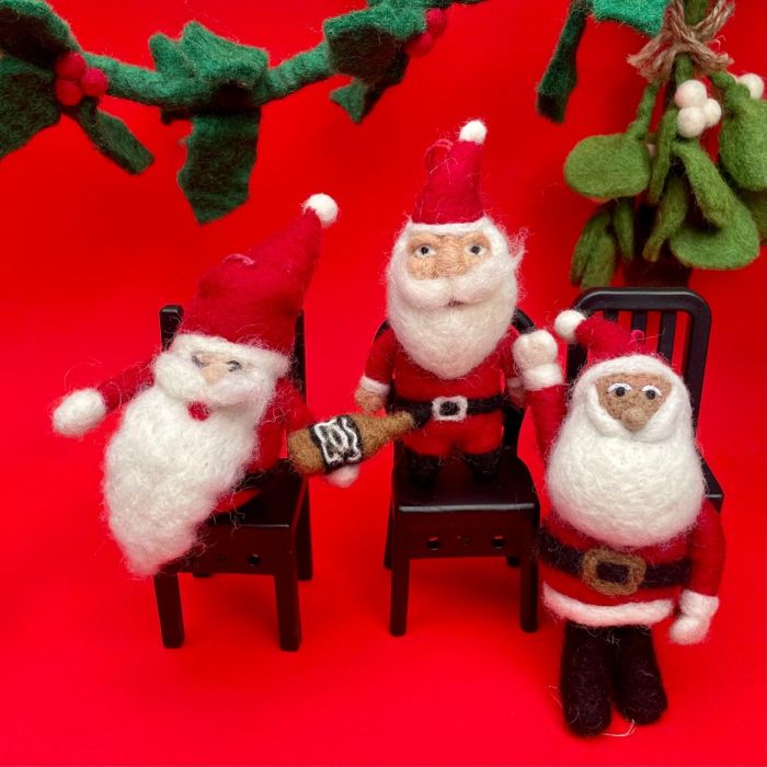 Felt So Good Handmade Felt Classic Santa Hanging Christmas Tree Decoration