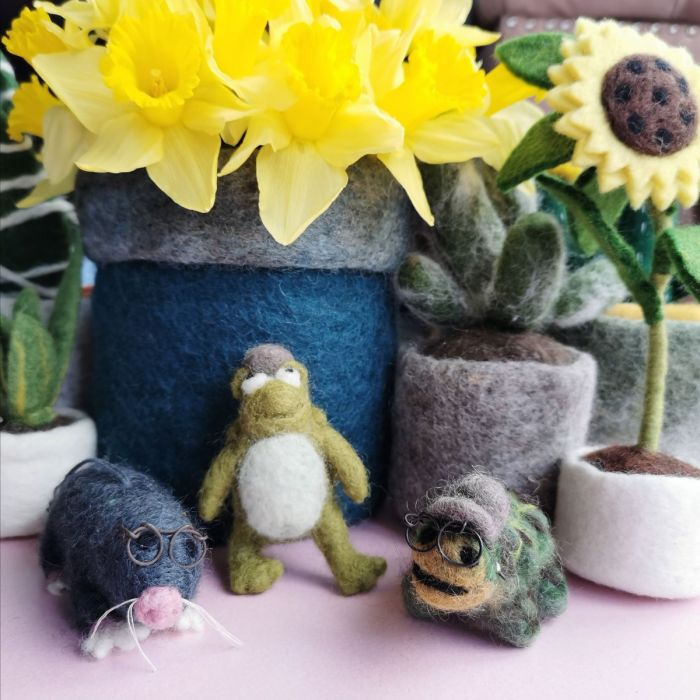 Felt So Good Handmade Felt Hanging Biodegradable Mole With Specs Decoration