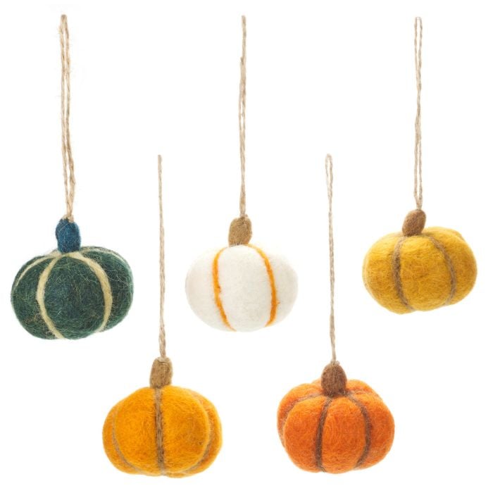felt so good Handmade Felt Hanging Halloween Pumpkins (Set of 5) Hanging Decorations