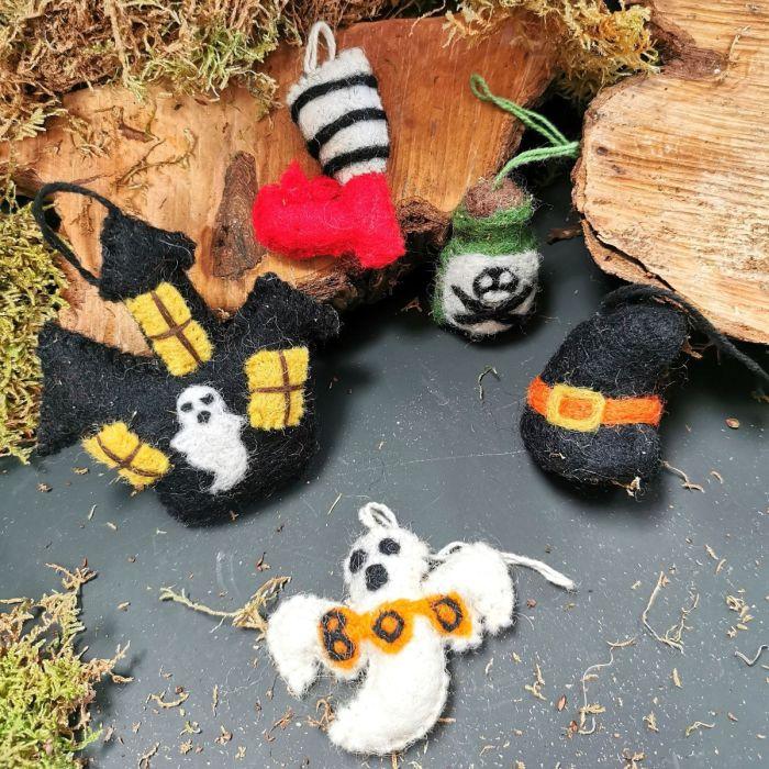 Felt So Good Handmade Felt Haunted House Hanging Halloween Decoration