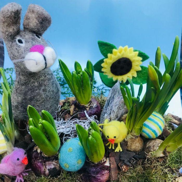 Felt So Good Handmade Felt Sunny Sunflower Standing Easter Decoration