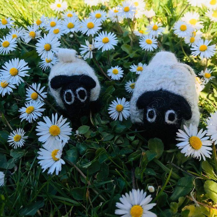 Felt So Good Handmade Hanging Black Sheep Felt Easter Decoration