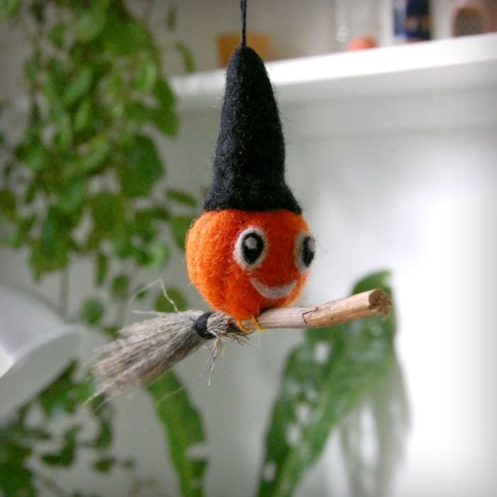 Felt So Good Handmade Hanging Felt Flying Pumpkin Biodegradable Halloween Decoration
