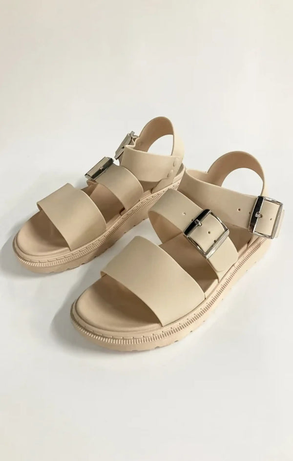 femme luxe Beige Buckle Strap Gladiator Sandals - Estrella