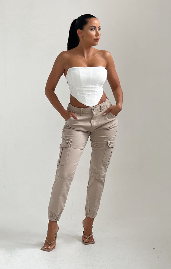 femme luxe Beige Slim Fit Cuffed Pocket Cargos - Fleur