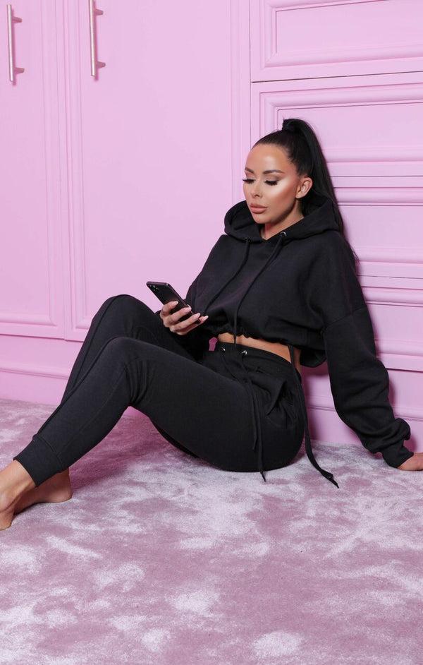 femme luxe Black Boxy Cropped Hoodie Cuffed Joggers Loungewear Set - Cailleigh