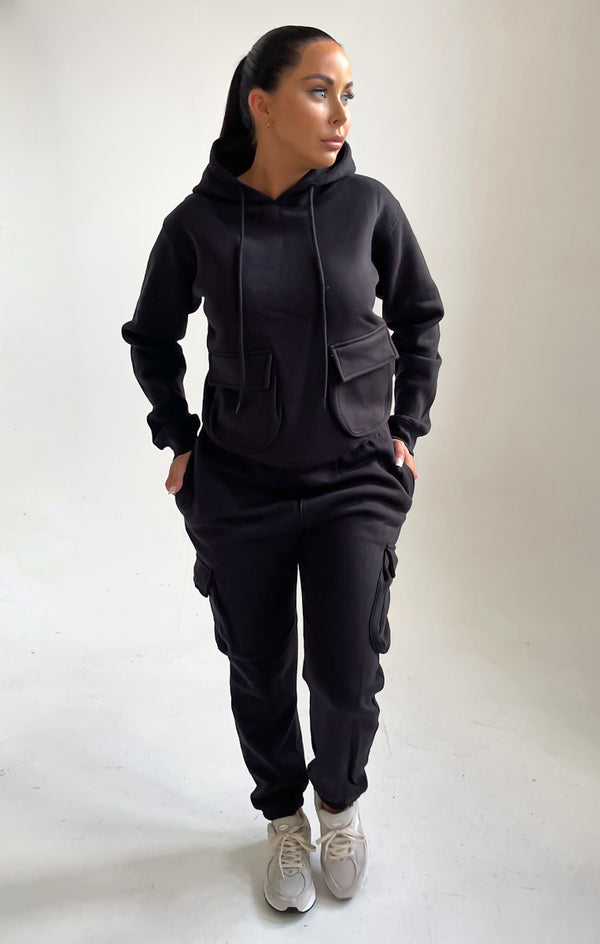 Femme Luxe Black Double Pocket Drawstring Hoodie And Cuffed Joggers Loungewear Set - Callie