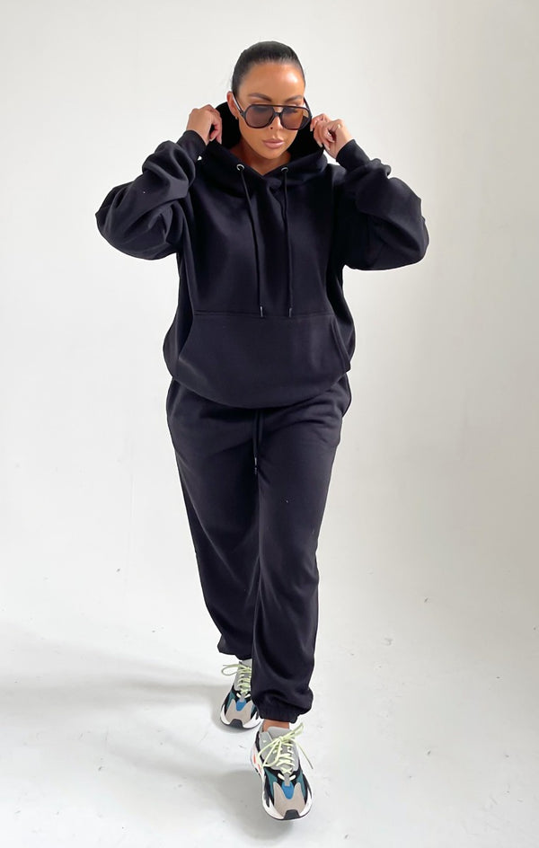 femme luxe Black Oversized Front Pocket Pullover Hoodie Cuffed Joggers Loungewear Set - Alexia