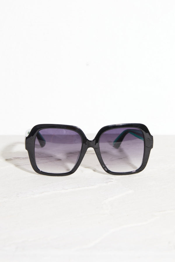 femme luxe Black Oversized Thick Frame Sunglasses - Eve