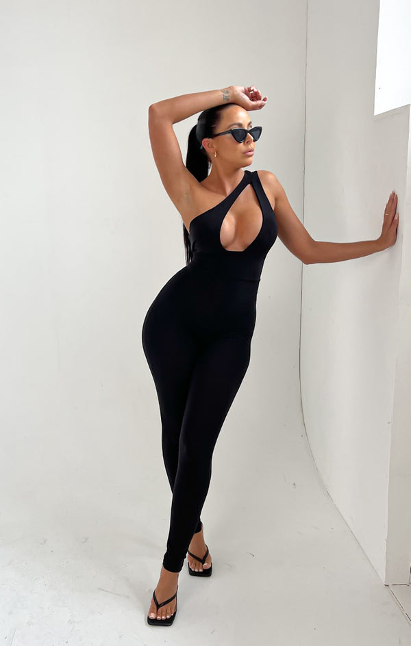 femme luxe Black Slinky One Shoulder Plunge Cut Out Sleeveless Bodycon Jumpsuit - Neva