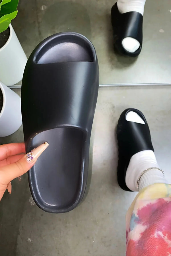 Femme Luxe Black Tread Detail Rubber Flatform Sliders - Marion