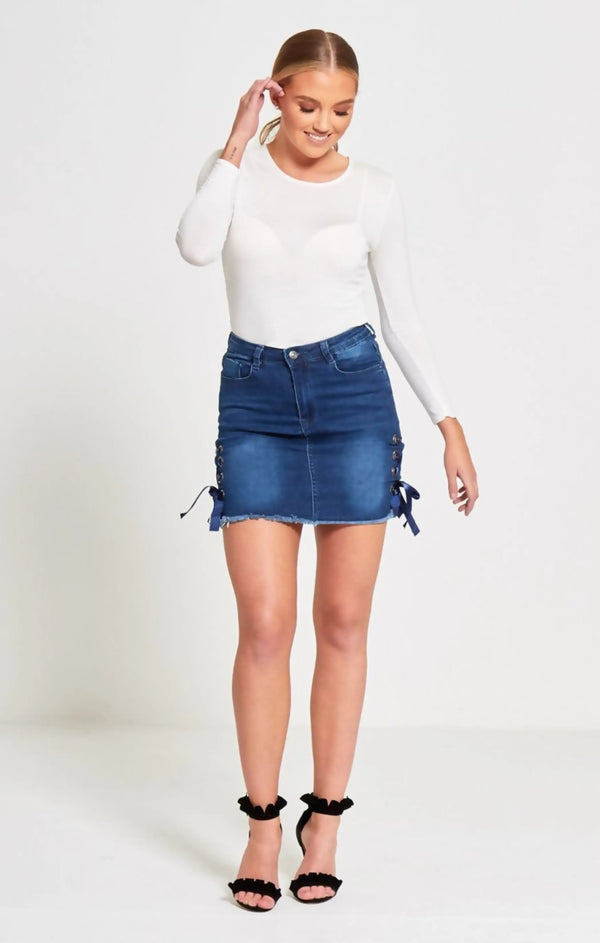 femme luxe Blue Denim Eyelet Ribbon Petite Hem Mini Skirt - Violina