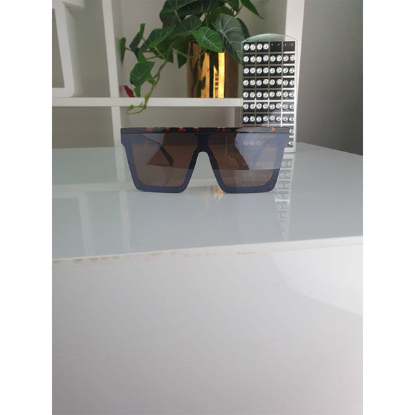 Femme Luxe Brown Oversized Frame Transition Lens Sunglasses - Gabby