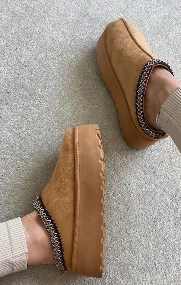 femme luxe Camel Platform Slip On with Embroidered Braid Slippers - Salva