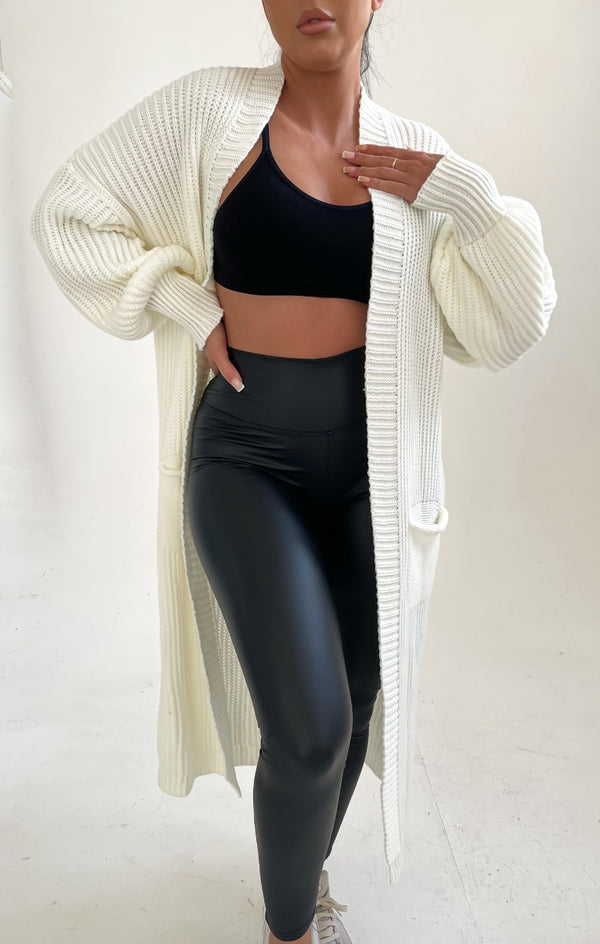 Femme Luxe Cream Knitted Long Sleeve Pocket Detail Ribbed Cardigan - Leanne