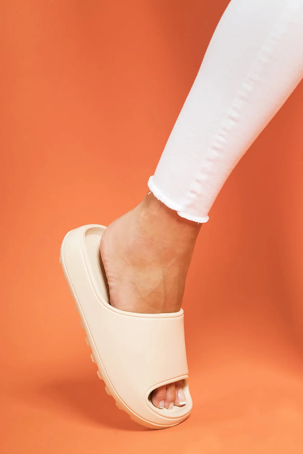 Femme Luxe Beige Ribbed Flatform Sliders - Nancy