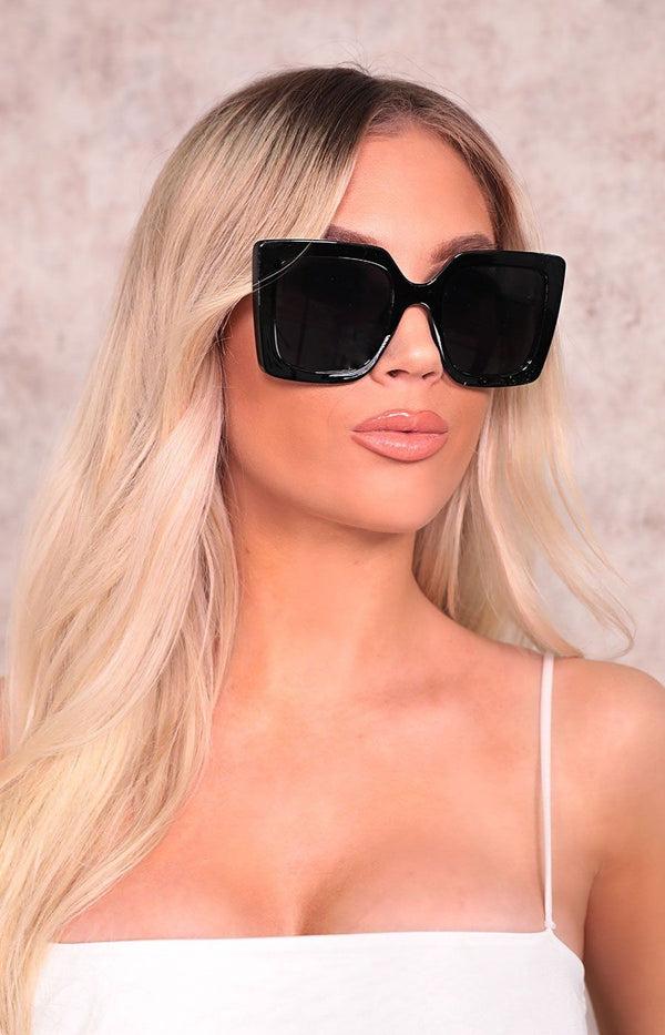 femme luxe Black Oversized Square Sunglasses - Tilly
