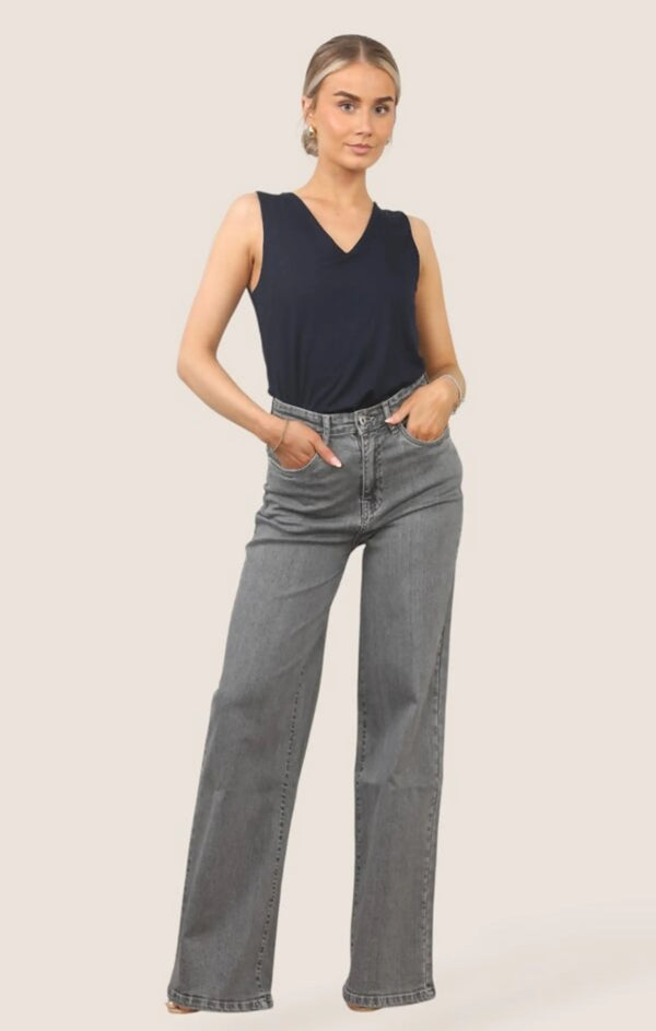 femme luxe Grey Straight Leg Loose Fit Jeans- Sorna