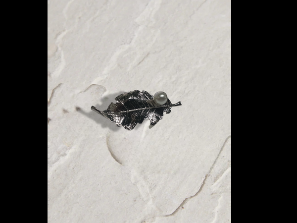 Femme Luxe Silver Sparkly Hair Clip - Luli