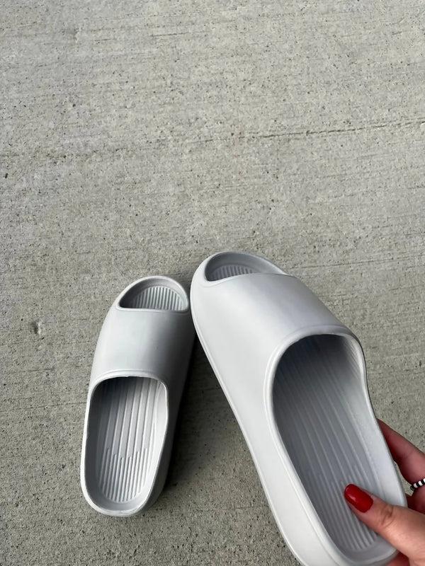 Femme Luxe Grey Rubber Ribbed Flatform Sliders - Nancy