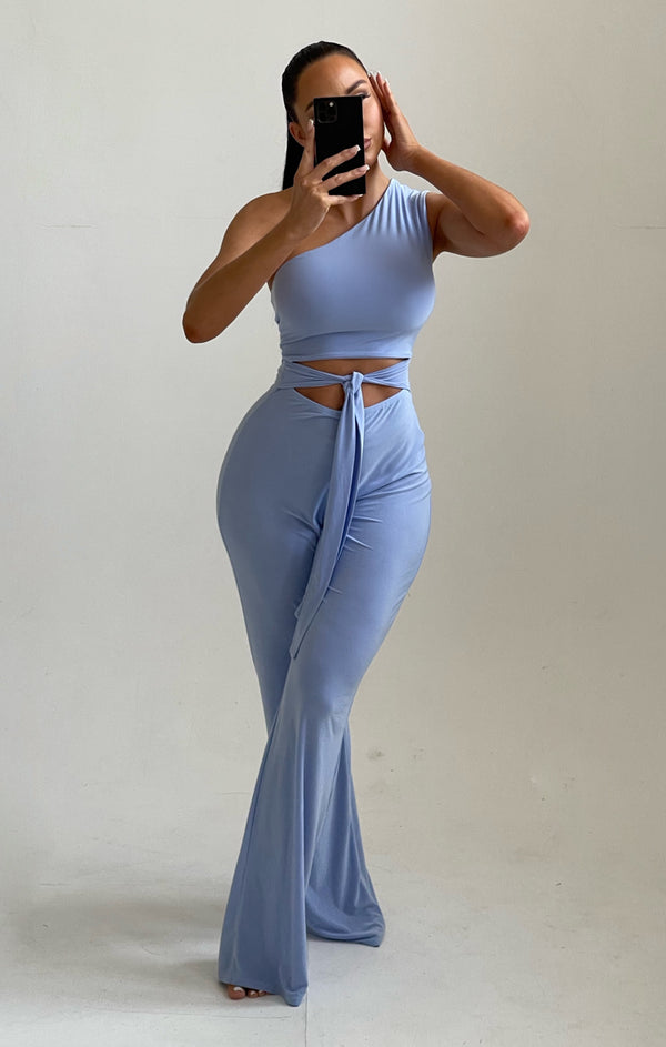 femme luxe Light Blue Tie Front Slinky Wide Leg One Shoulder Jumpsuit - Heather