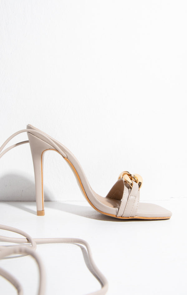 Femme Luxe Stone PU Faux Leather Square Toe Chain Detail Strappy Heels - Bonnie