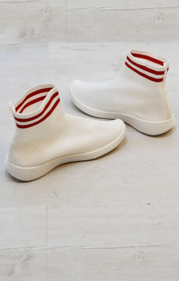 Femme Luxe White Chunky Sole High Runner Sock Trainers - Vera