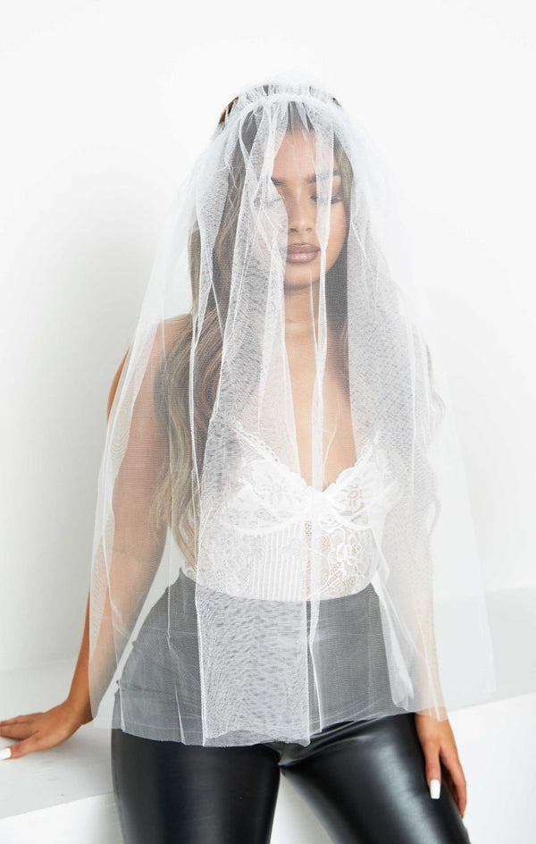 femme luxe White Mesh Zombie Bride Veil Headband - Joanna
