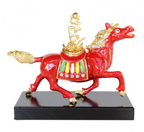 feng shui import Red Windhorse for Success Luck