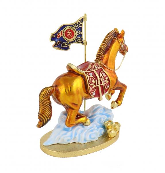 Feng Shui Import Sky Horse W/ Flag Of Success