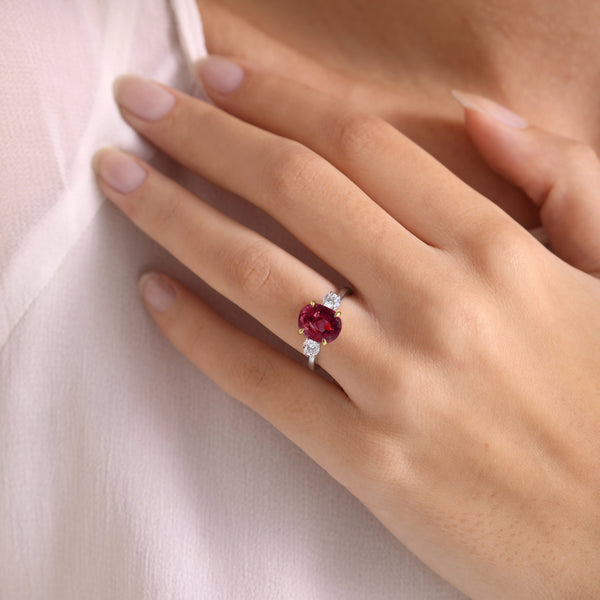 Fenton Trilogy Oval Ruby 18K Yellow Gold Ring