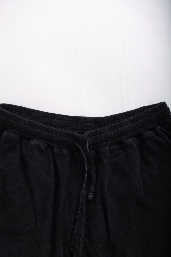 Fera SIMPLE SHORT - BLACK