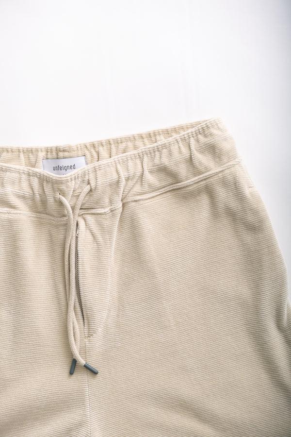 Fera VELOUR SHORT - TIDAL FOAM
