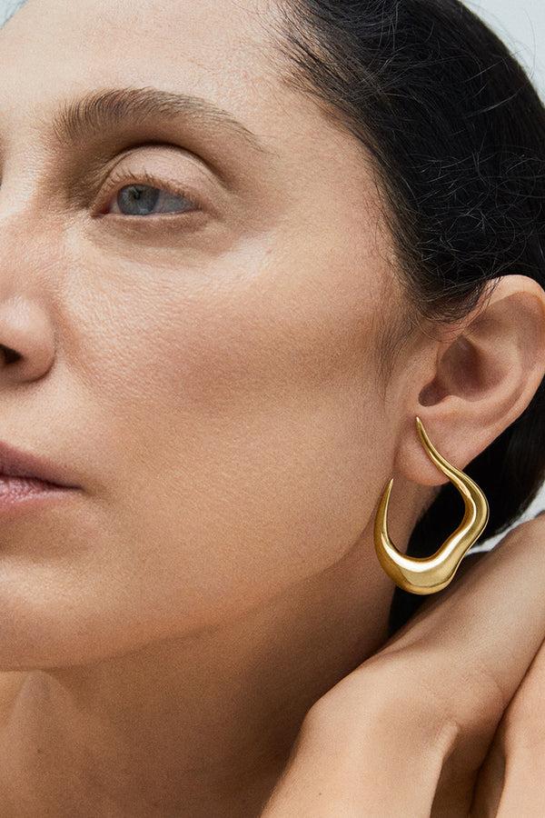 Fernando Jorge BOLD STREAM OPEN EARRINGS