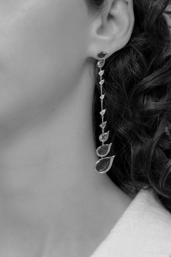 Fernando Jorge Flicker Drop Earrings