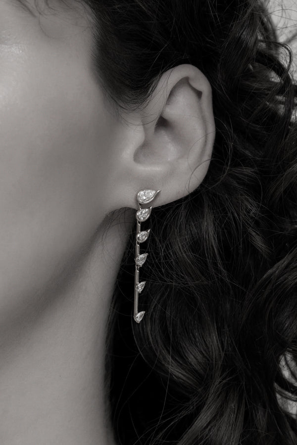 Fernando Jorge Flicker Short Earrings