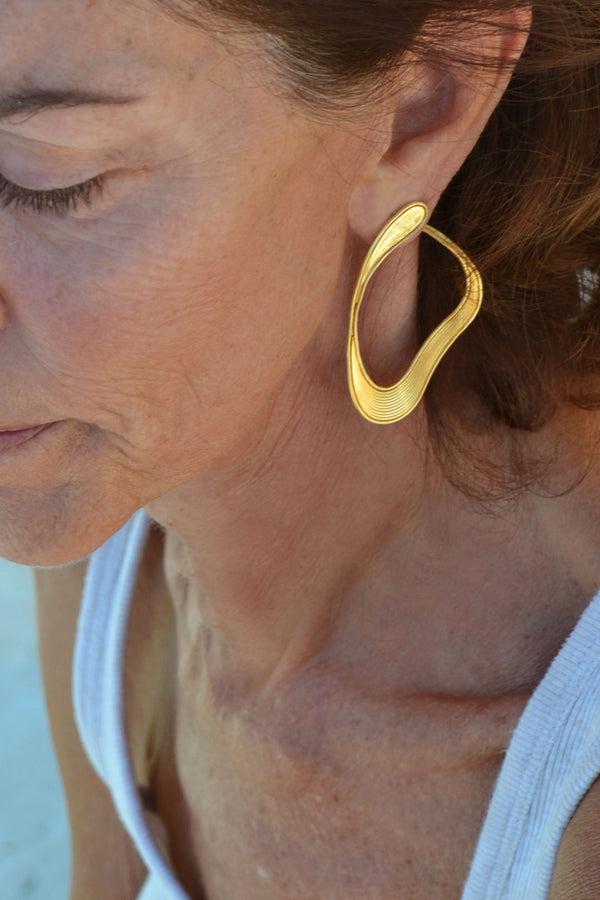 Fernando Jorge Stream Lines Large Loop Earrings