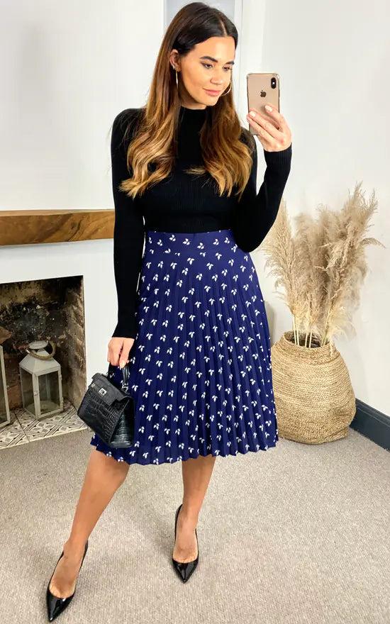 Fever London Louise Printed Pleated Skirt
