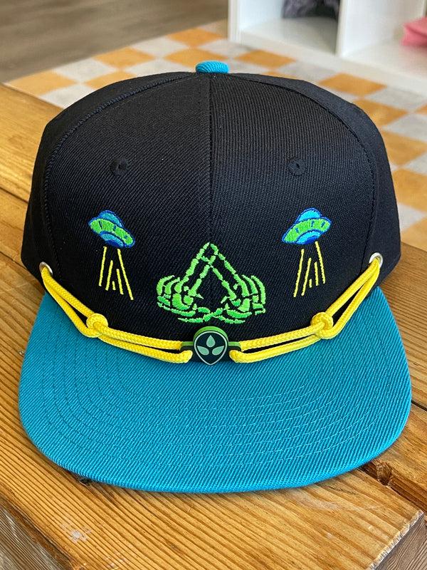 findlay 8/9 Chuck's Alien Invasion flash drop #1