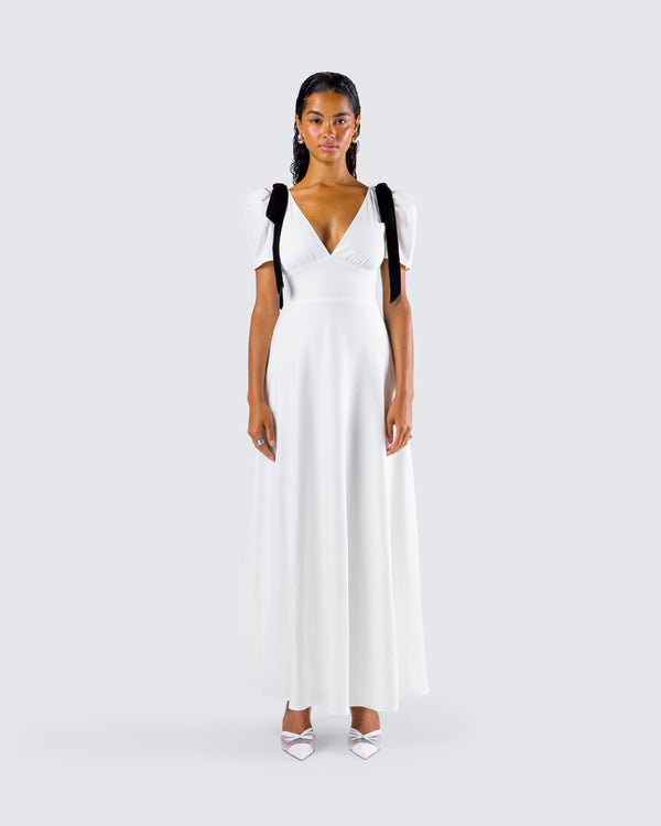Finesse Braelyn White Maxi Dress