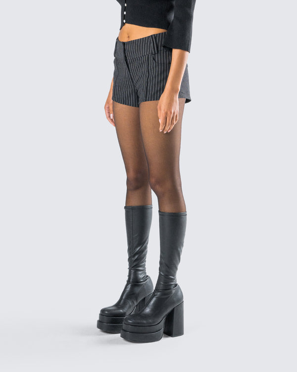 Finesse Damla Black Pinstriped Shorts
