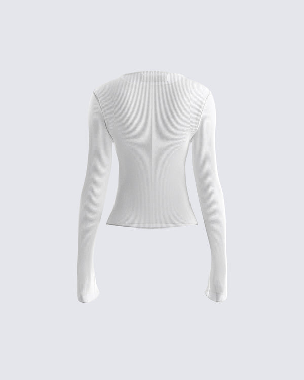 Finesse Emil White Plisse Long Sleeve Top