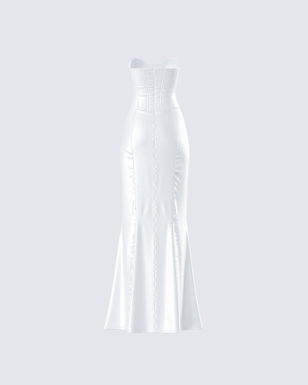Finesse Katana White Lace Applique Gown