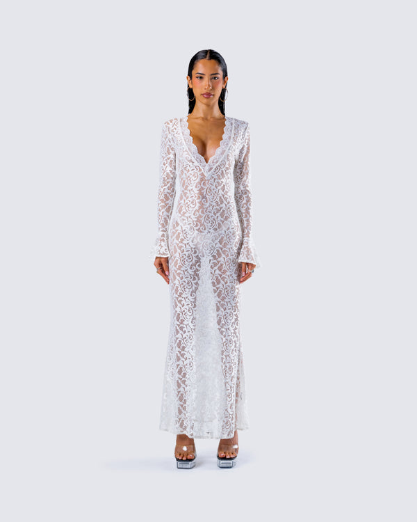 Finesse Kobina White Lace Maxi Dress
