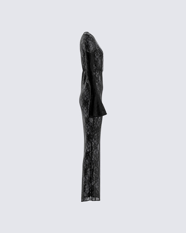 Finesse Lilith Black Lace Maxi Dress