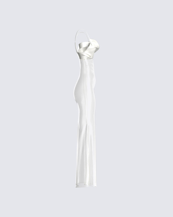 Finesse Sloane Ivory Maxi Dress