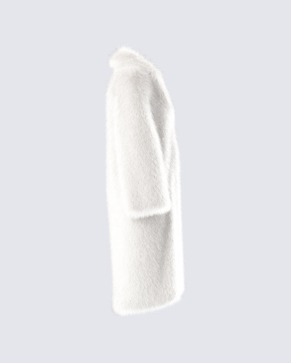 Finesse Trista Ivory Faux Fur Coat