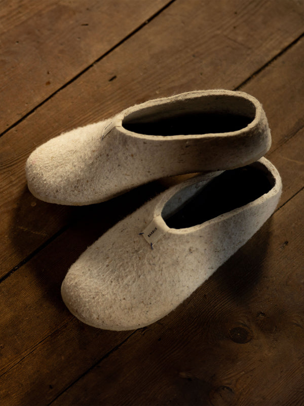 finisterre Baabuk + Finisterre: The Bowmont Slipper