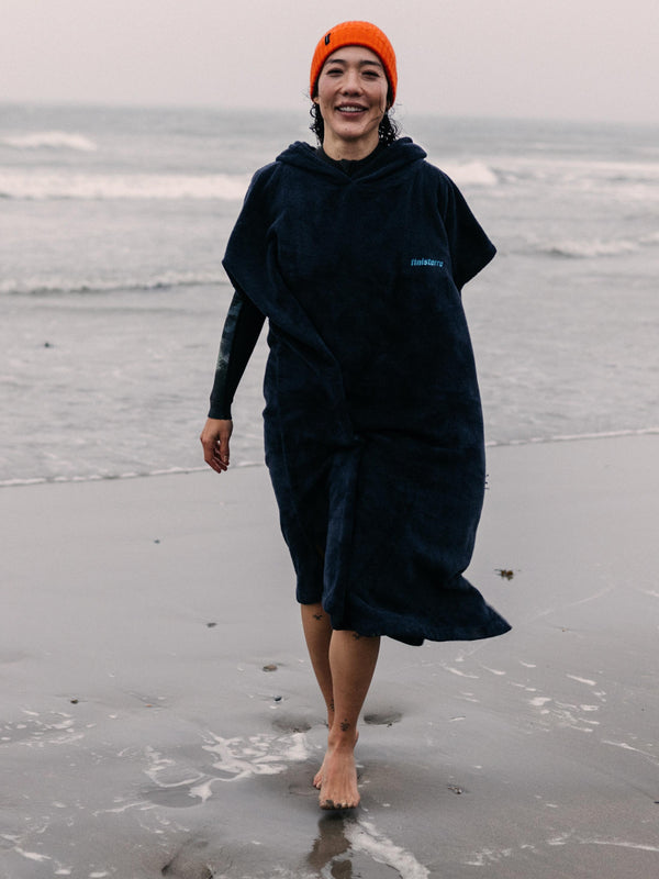 Finisterre Clearwater Changing Robe Navy